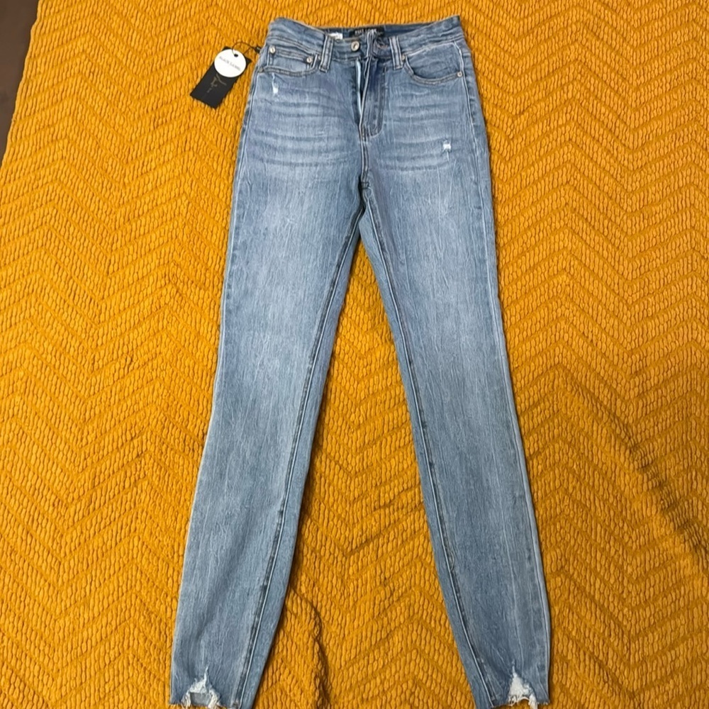 Juniors Sweet Look Skinny Jeans